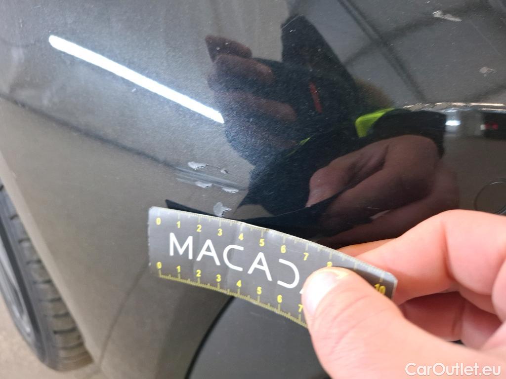  Bmw  Serie 1 BMW Série 1 / 2019 / 5P / Berline 116i Business Design #13