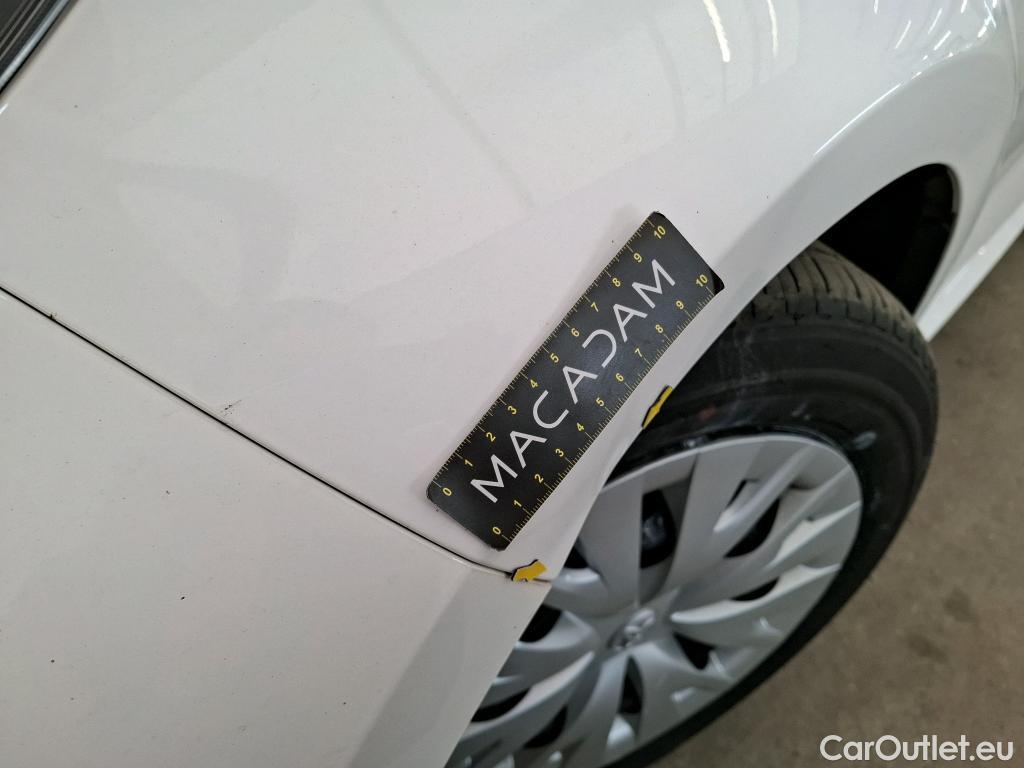  Toyota  Yaris TOYOTA  Hybride / 2019 / 5P / Berline Hybride 116h Dynamic Business Beyond Zer #2