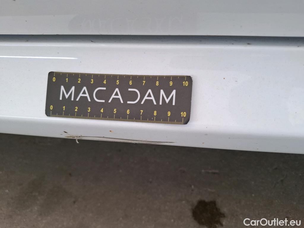  Toyota  Yaris TOYOTA  Hybride / 2019 / 5P / Berline Hybride 116h Dynamic Business Beyond Zer #10