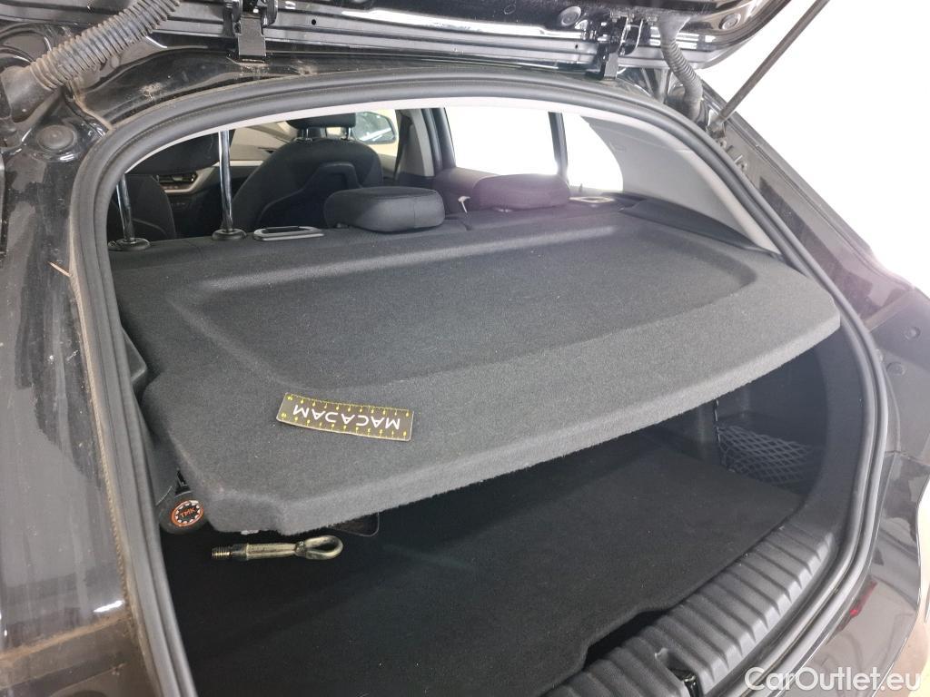  Bmw  Serie 1 BMW Série 1 / 2019 / 5P / Berline 116i Business Design #9