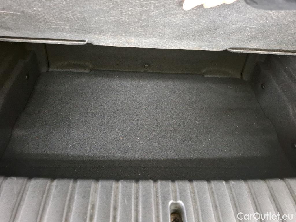  Bmw  Serie 1 BMW Série 1 / 2019 / 5P / Berline 116i Business Design #25