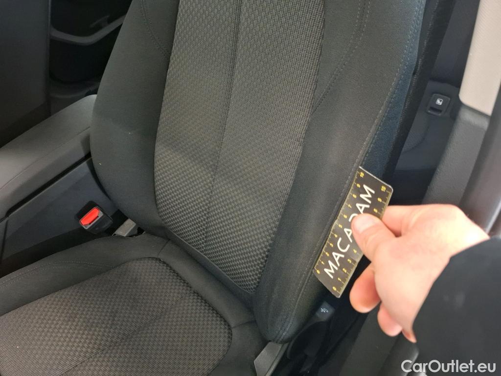  Bmw  Serie 1 BMW Série 1 / 2019 / 5P / Berline 116i Business Design #33