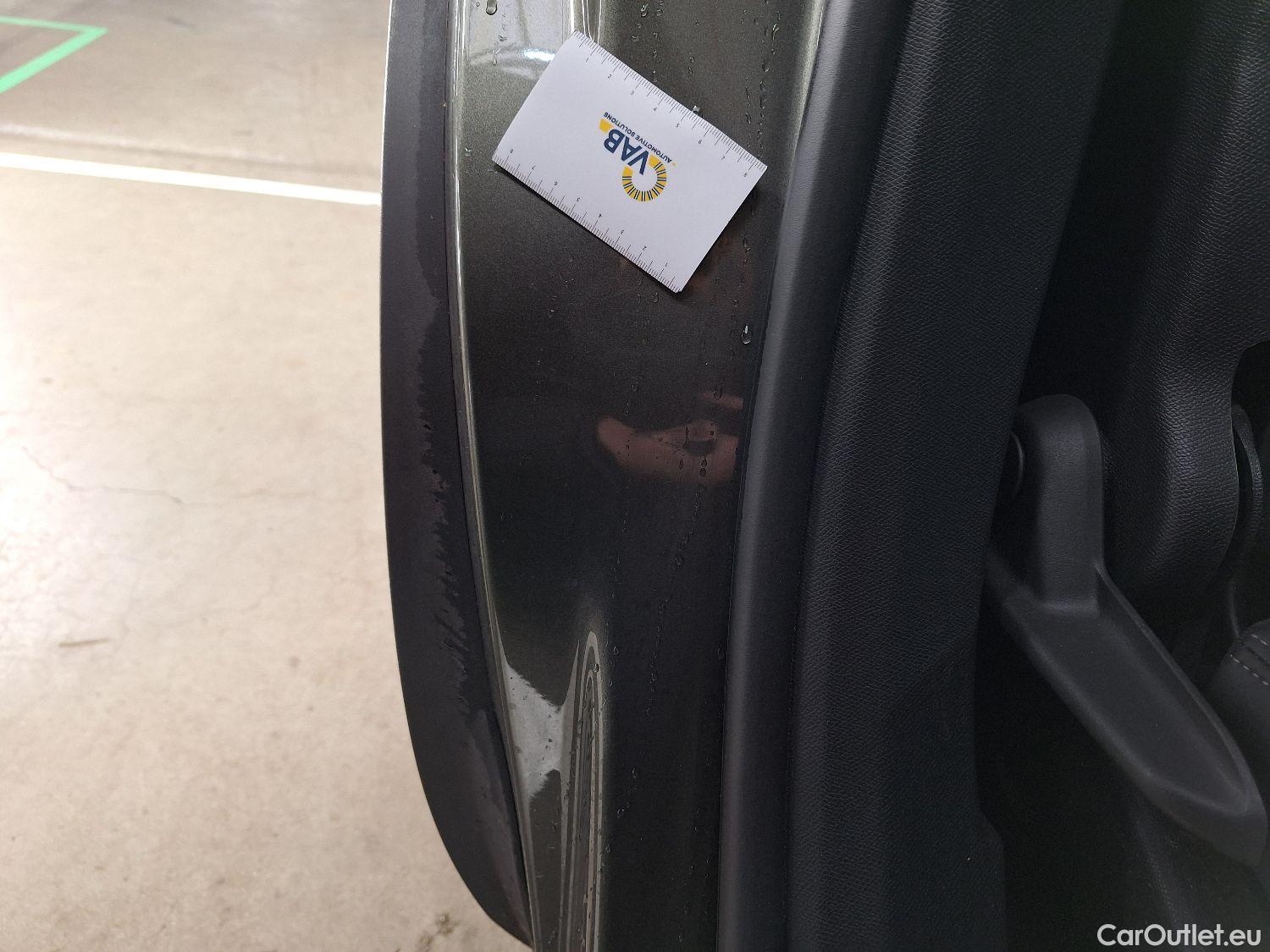  Peugeot  5008 Peugeot,  '16, Peugeot  1.5 BlueHDi 96kW S&S EAT8 Allure 5d #19