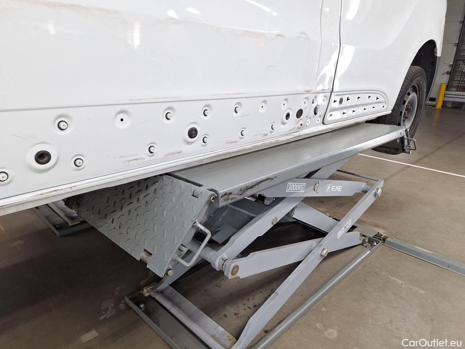  Renault  Trafic Renault, _ '14, Renault  L1H1 dCi 145 Grand Confort 2.9T 4d #17