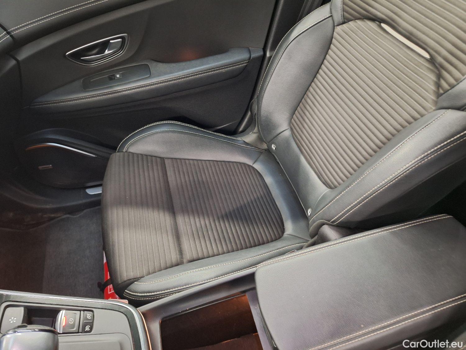  Renault  Grand Scenic Renault, Gr.Scénic '16, Renault Grand Scénic Blue dCi 120 EDC Bose Edition #32