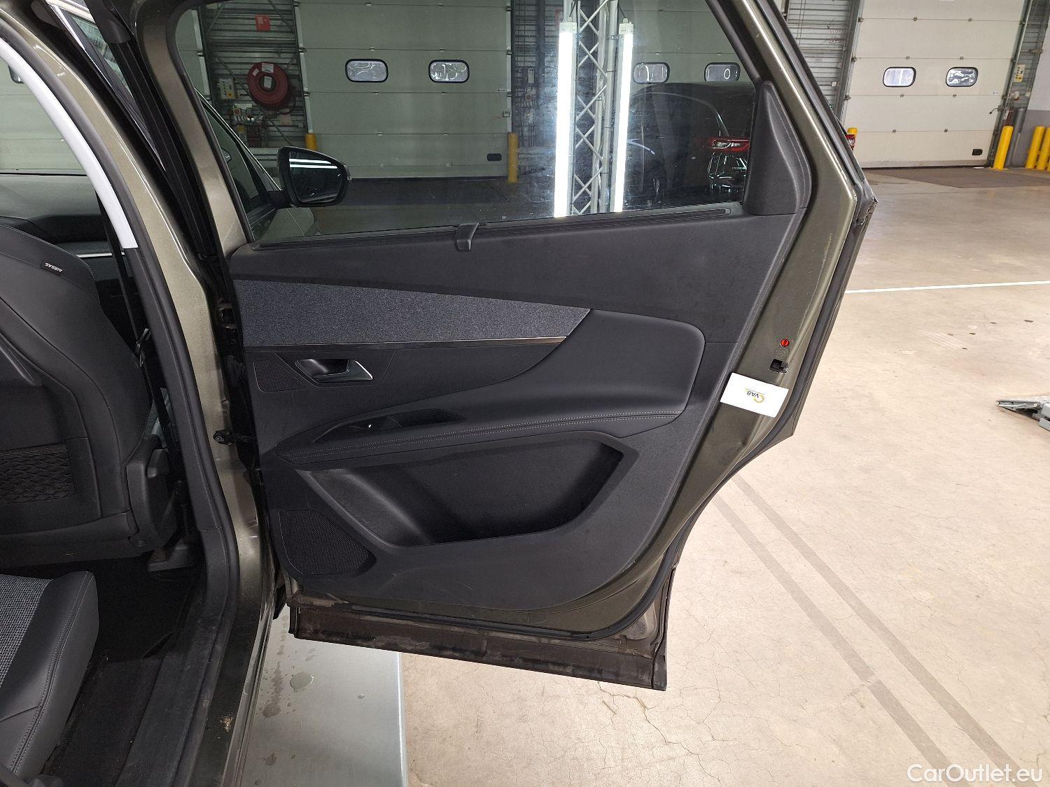  Peugeot  5008 Peugeot,  '16, Peugeot  1.5 BlueHDi 96kW S&S EAT8 Allure 5d #15