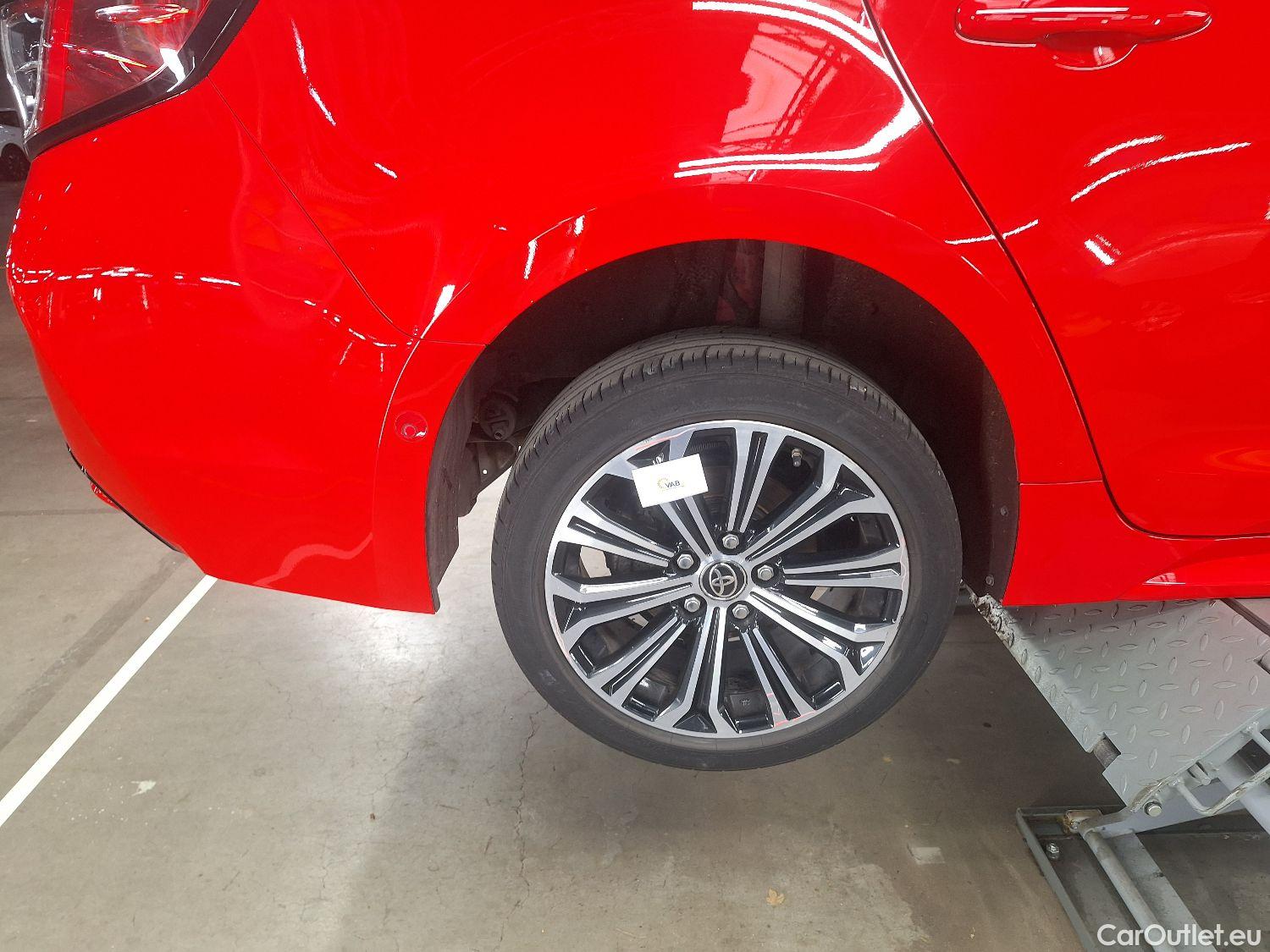  Toyota  Corolla Toyota,  TS '19, Toyota  Touring Sports 1.8 Hybrid Premium e #14