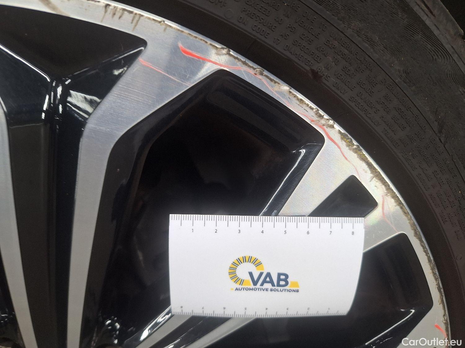  Toyota  Corolla Toyota,  TS '19, Toyota  Touring Sports 1.8 Hybrid Premium e #13