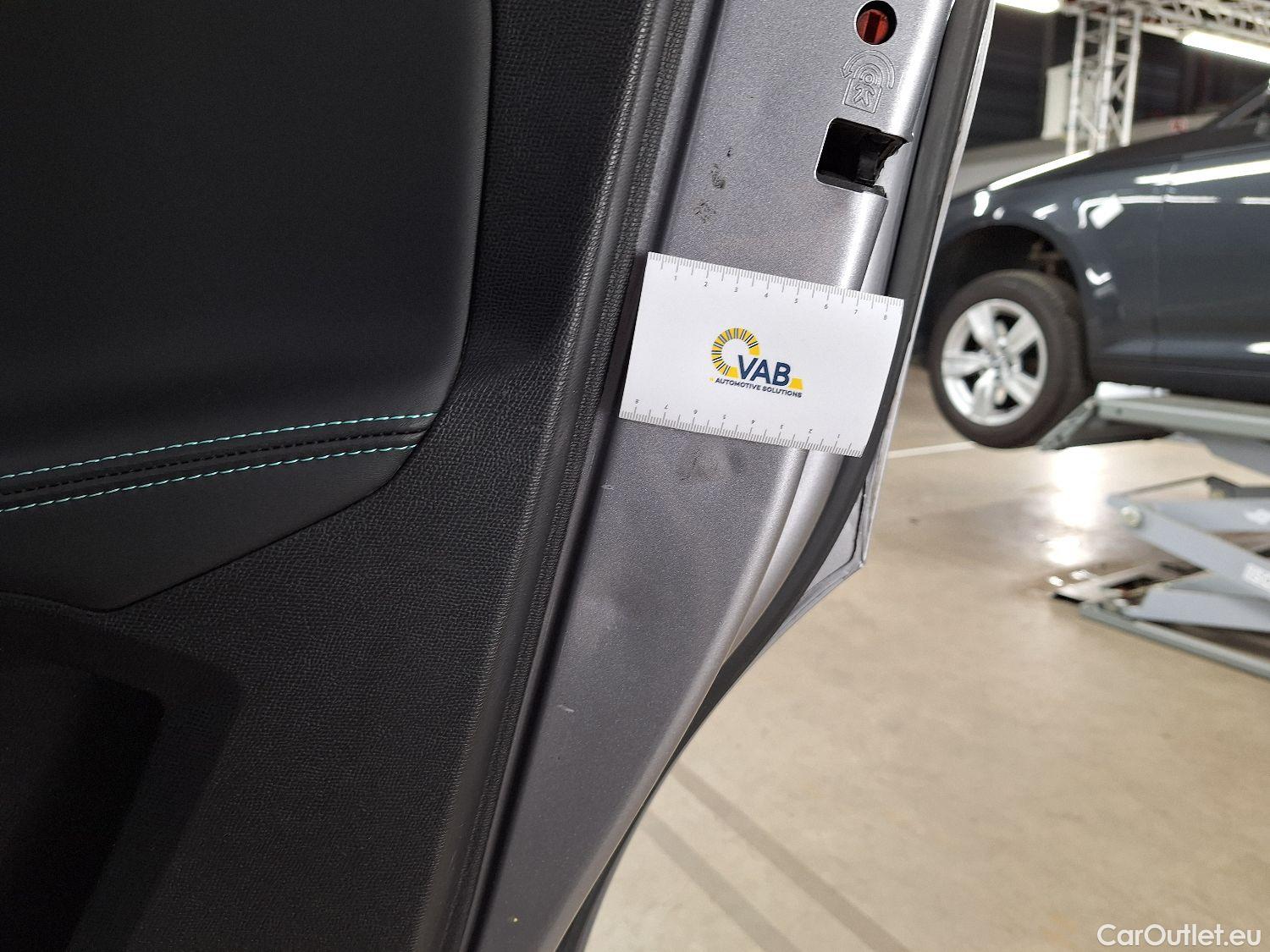  Peugeot  5008 Peugeot,  FL'20, Peugeot  1.5 BlueHDi 96kW S&S EAT8 Allure Pack #31