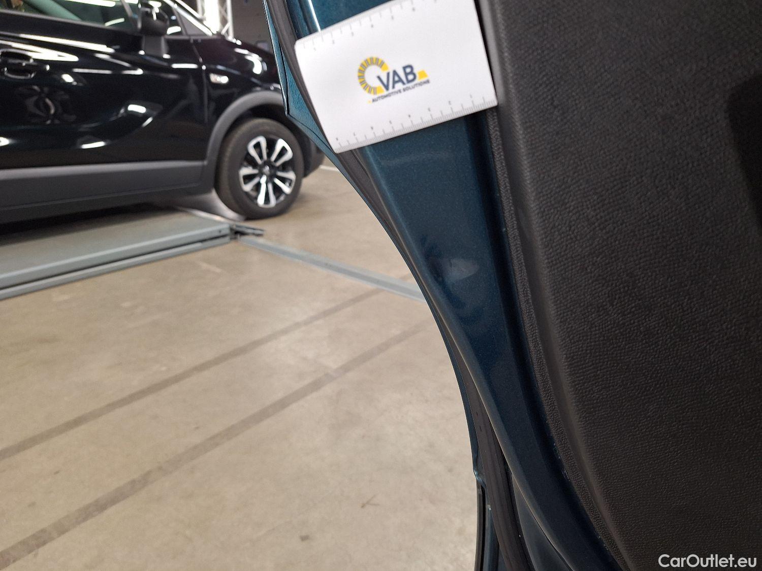  Peugeot  5008 Peugeot,  '16, Peugeot  1.5 BlueHDi 96kW S&S EAT8 GT Line 5d #58