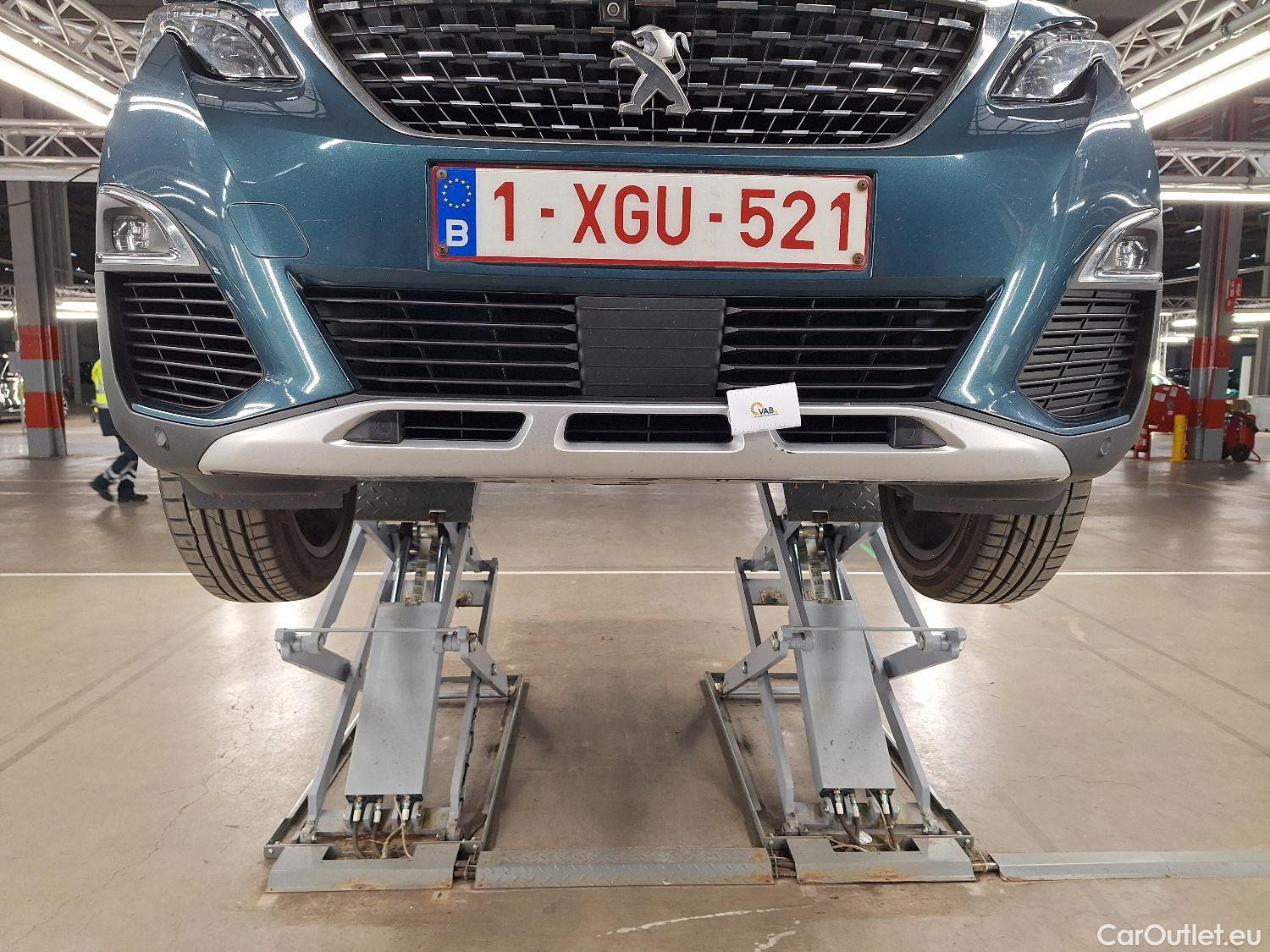  Peugeot  5008 Peugeot,  '16, Peugeot  1.5 BlueHDi 96kW S&S EAT8 GT Line 5d #18