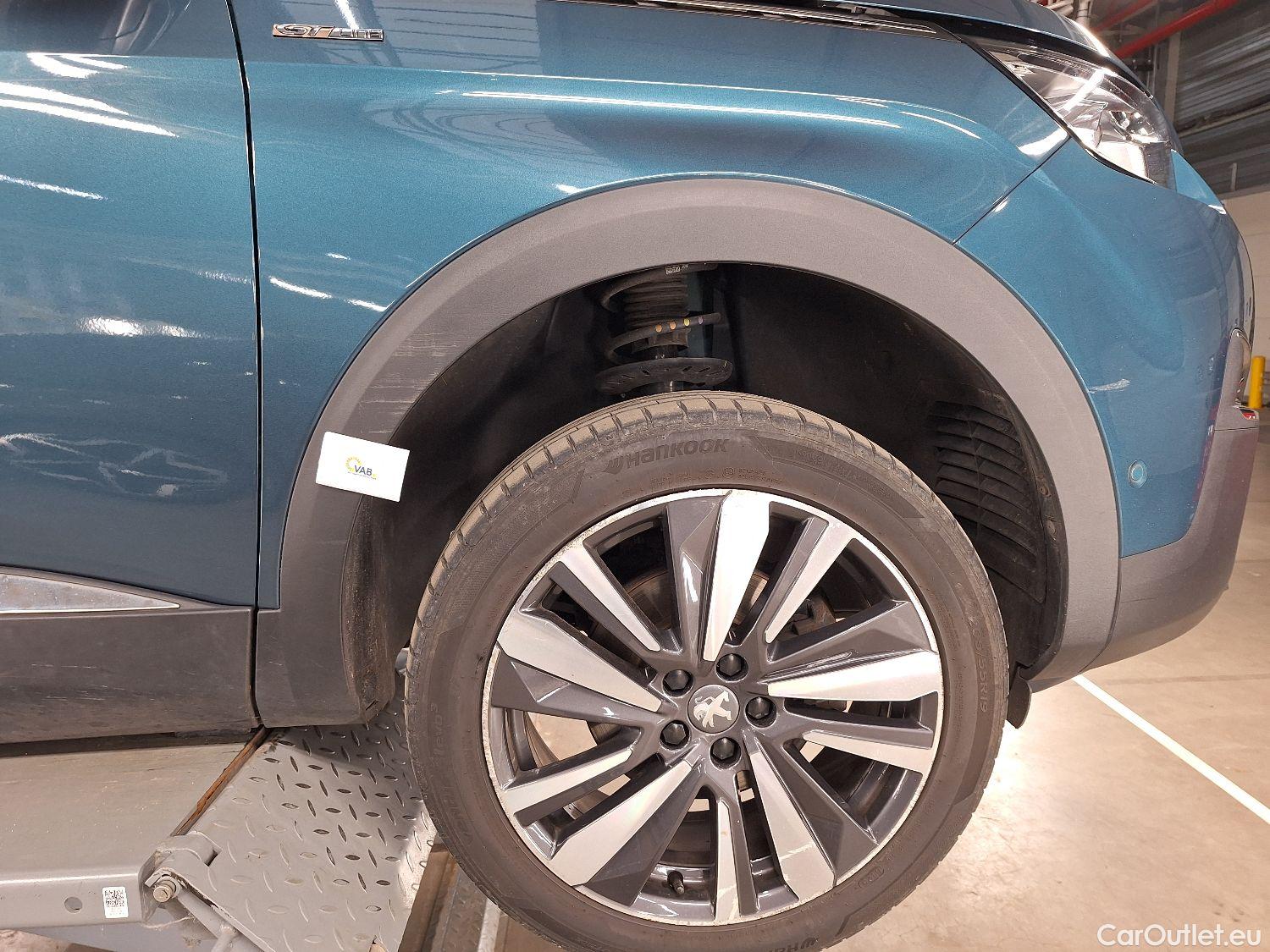  Peugeot  5008 Peugeot,  '16, Peugeot  1.5 BlueHDi 96kW S&S EAT8 GT Line 5d #32