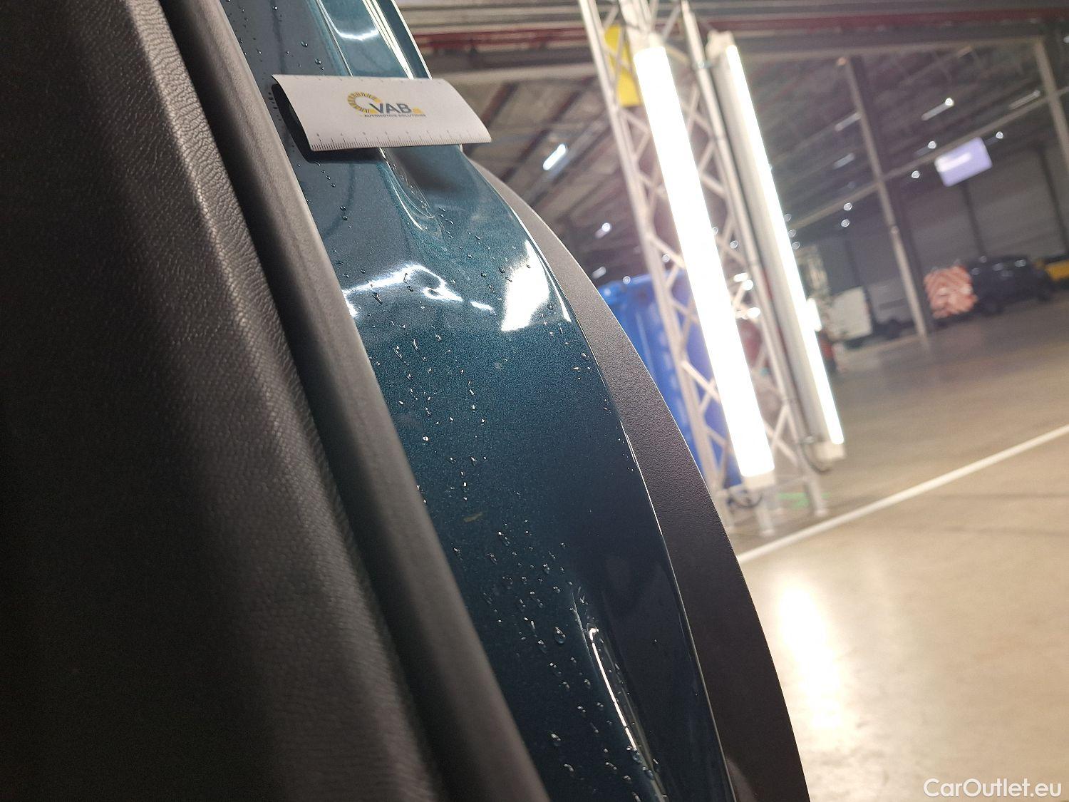  Peugeot  5008 Peugeot,  '16, Peugeot  1.5 BlueHDi 96kW S&S EAT8 GT Line 5d #56