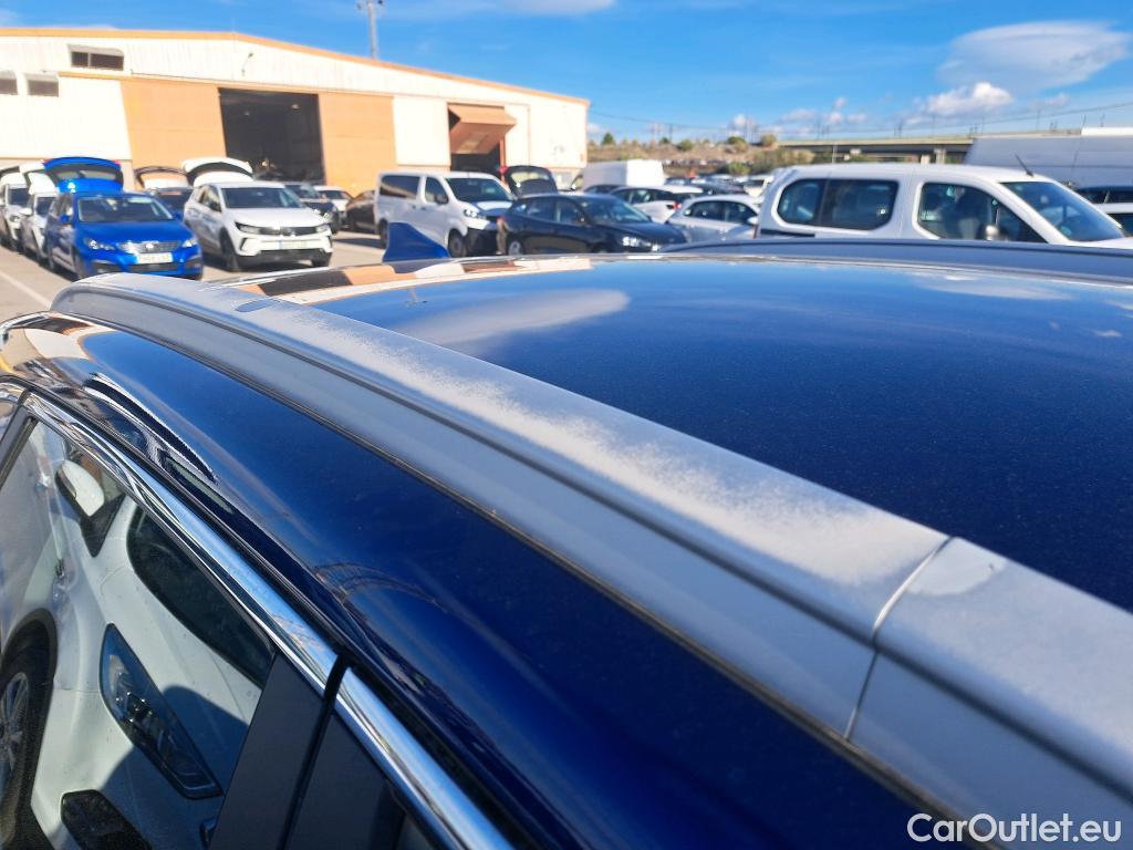  KIA  Niro KIA e- / 2016 / 5P / crossover e- 150kW (204CV) Drive (Long Range) #6