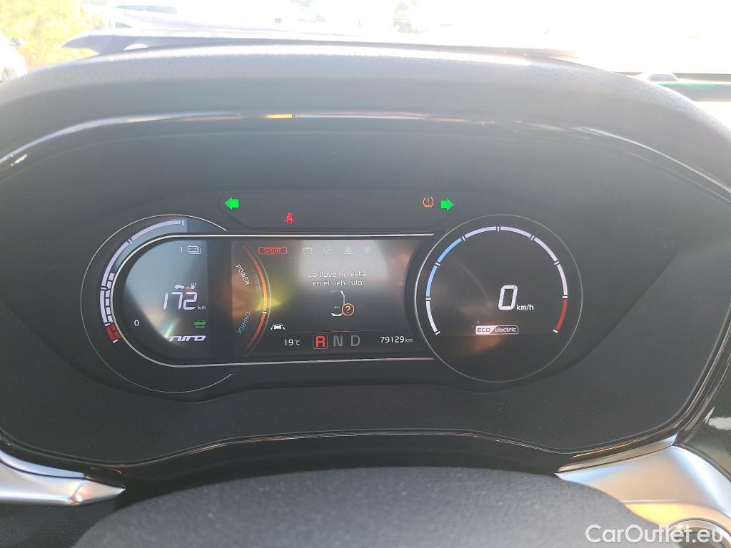  KIA  Niro KIA e- / 2016 / 5P / crossover e- 150kW (204CV) Drive (Long Range) #13