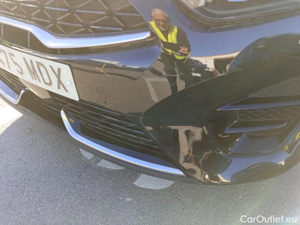  KIA  Cee'd KIA Ceed Tourer / 2021 / 5P / familiar Tourer 1.5 MHEV 118kW(160CV) GT Line DCT #6