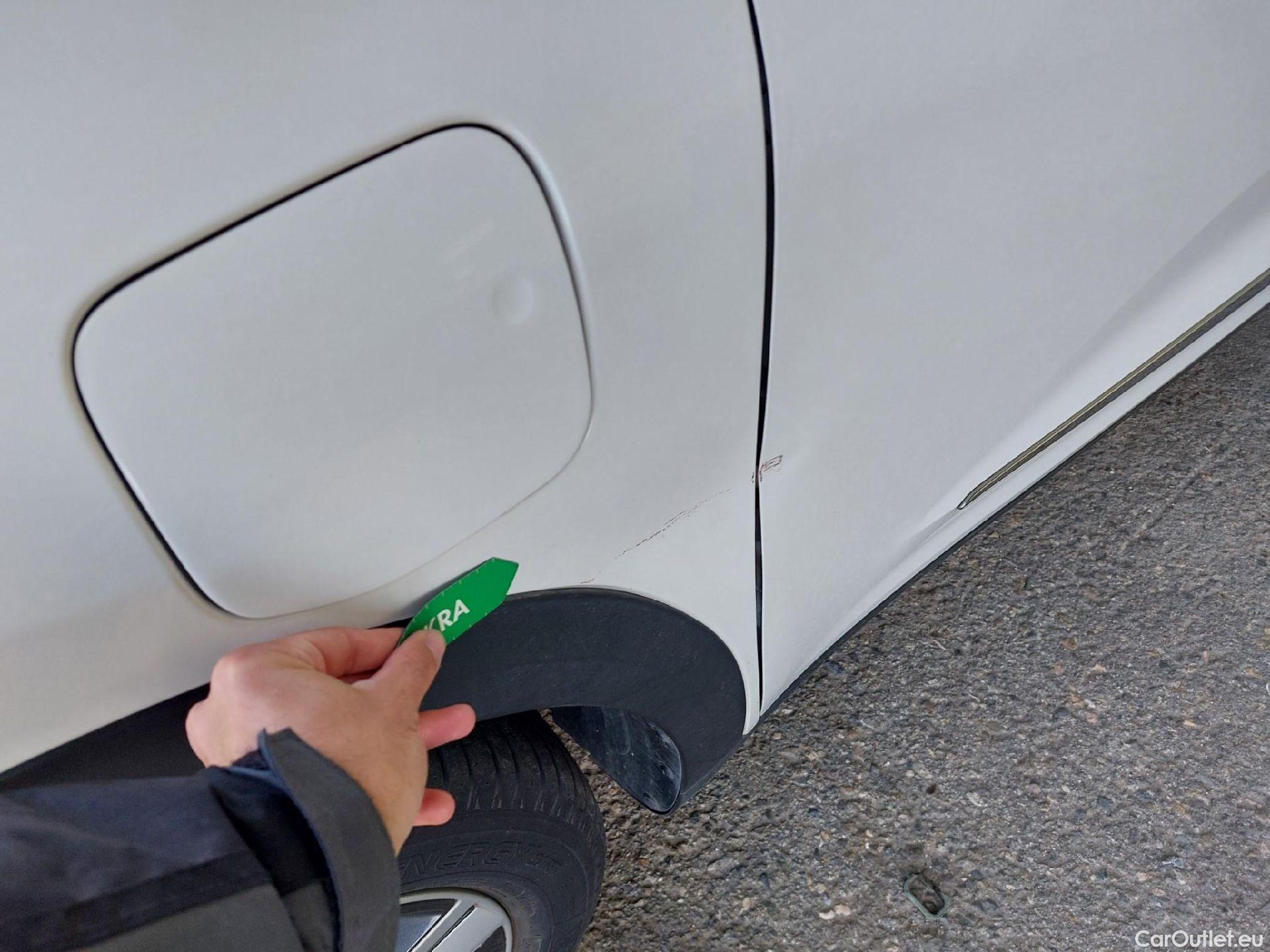  KIA  Niro KIA  / 2019 / 5P / crossover 1.6 GDi PHEV 104kW (141CV) Drive #11