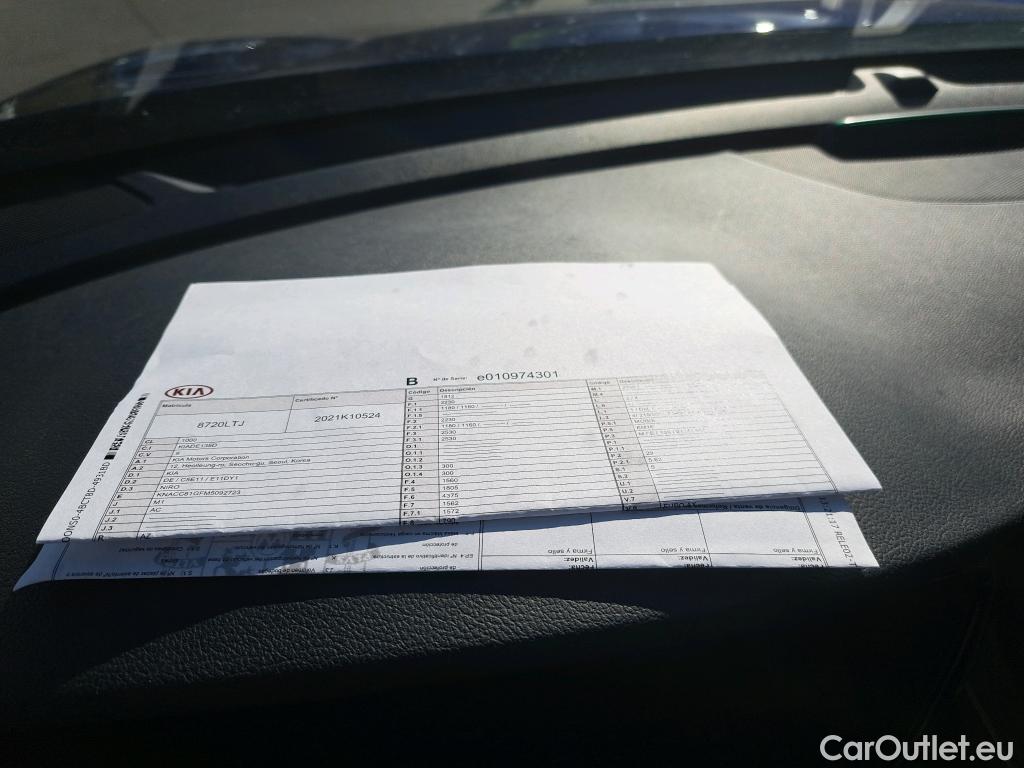  KIA  Niro KIA e- / 2016 / 5P / crossover e- 150kW (204CV) Drive (Long Range) #4