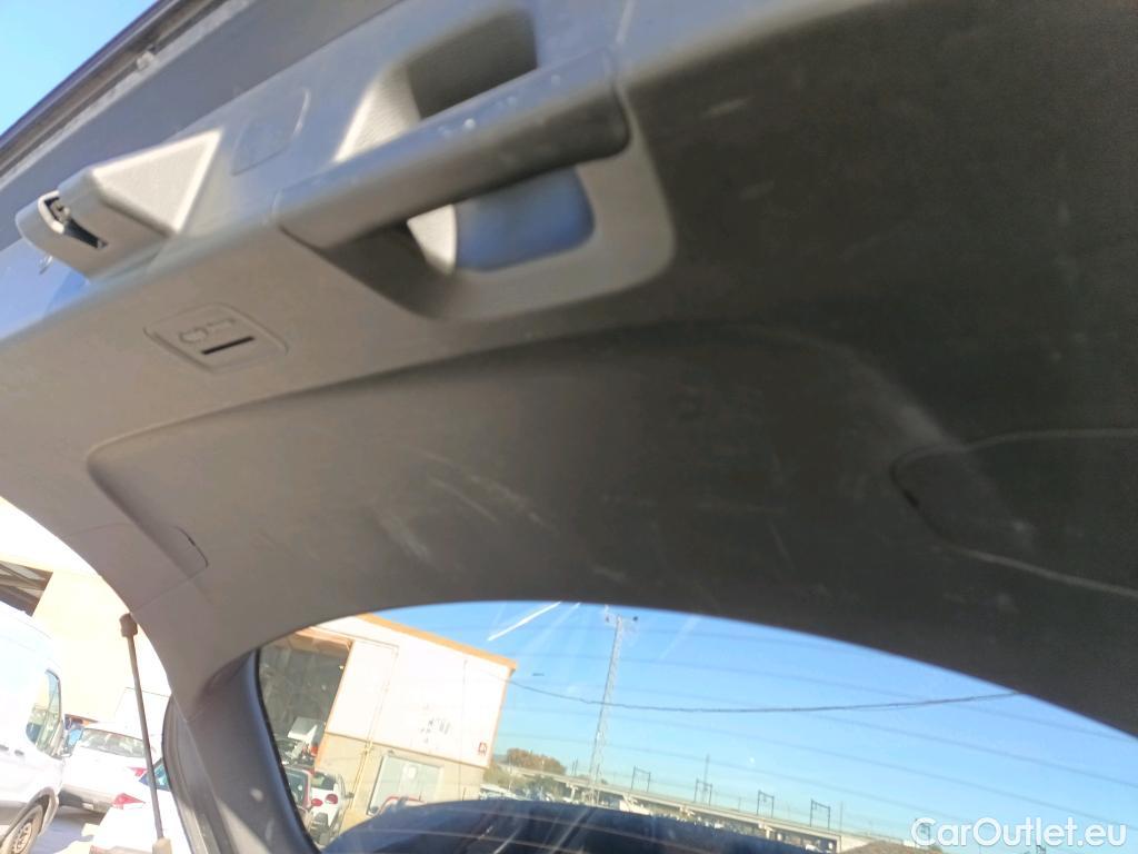  KIA  Cee'd KIA Ceed Tourer / 2021 / 5P / familiar Tourer 1.5 MHEV 118kW(160CV) GT Line DCT #11