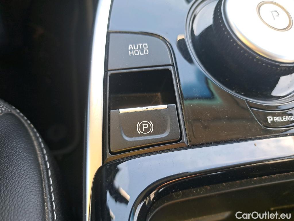  KIA  Niro KIA e- / 2016 / 5P / crossover e- 150kW (204CV) Drive (Long Range) #12