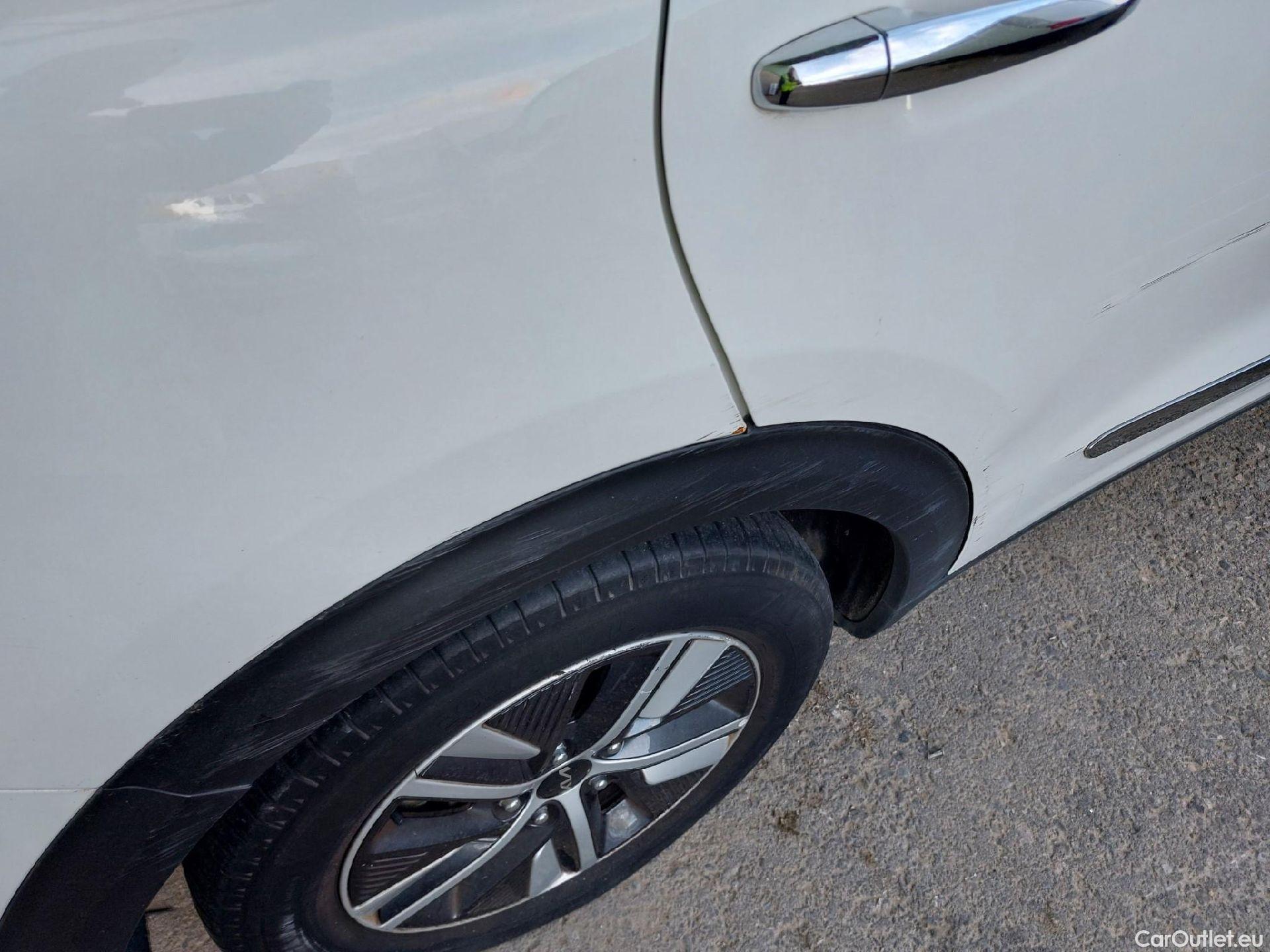  KIA  Niro KIA  / 2019 / 5P / crossover 1.6 GDi PHEV 104kW (141CV) Drive #27