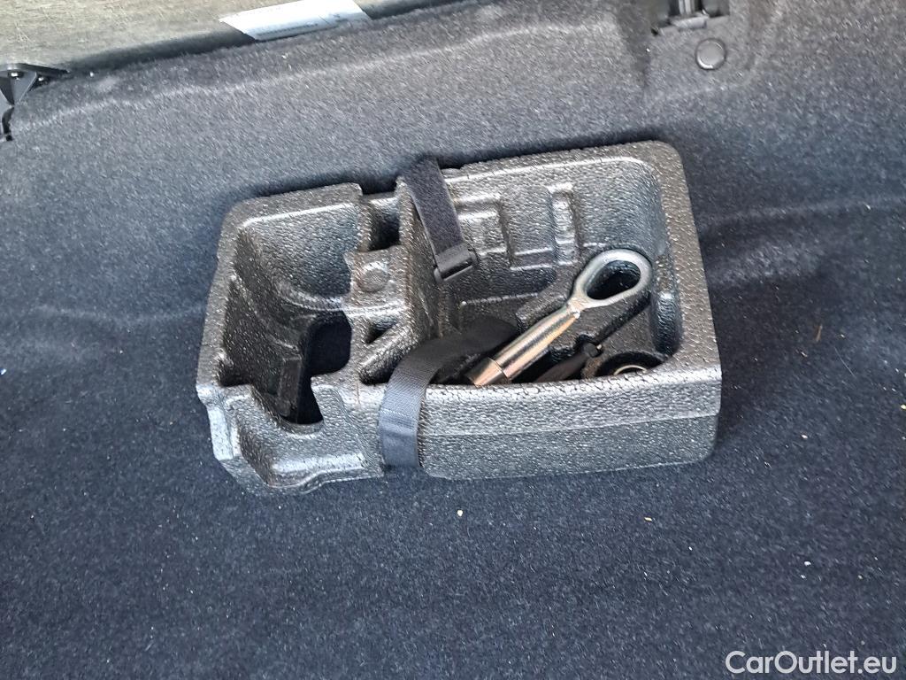  Bmw  X1 BMW  / 2019 / 5P / todoterreno sDrive16d #3