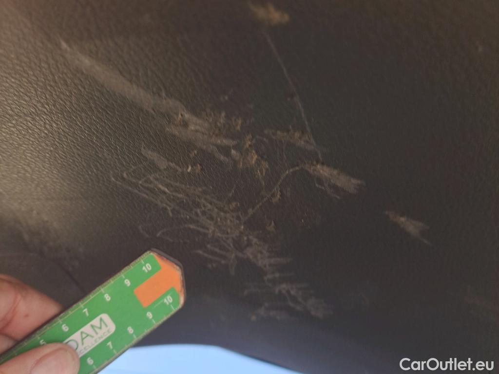  Toyota  C-HR TOYOTA  / 2016 / 5P / todoterreno 1.8 125H Advance (CX) #12