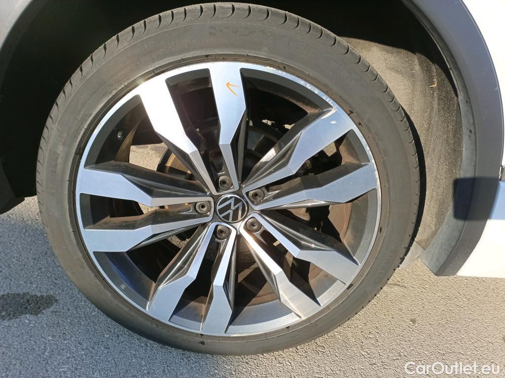  Volkswagen  Tiguan VOLKSWAGEN  / 2020 / 5P / todoterreno R-Line 2.0 TDI 110kW (150CV) DSG 4Motion #3