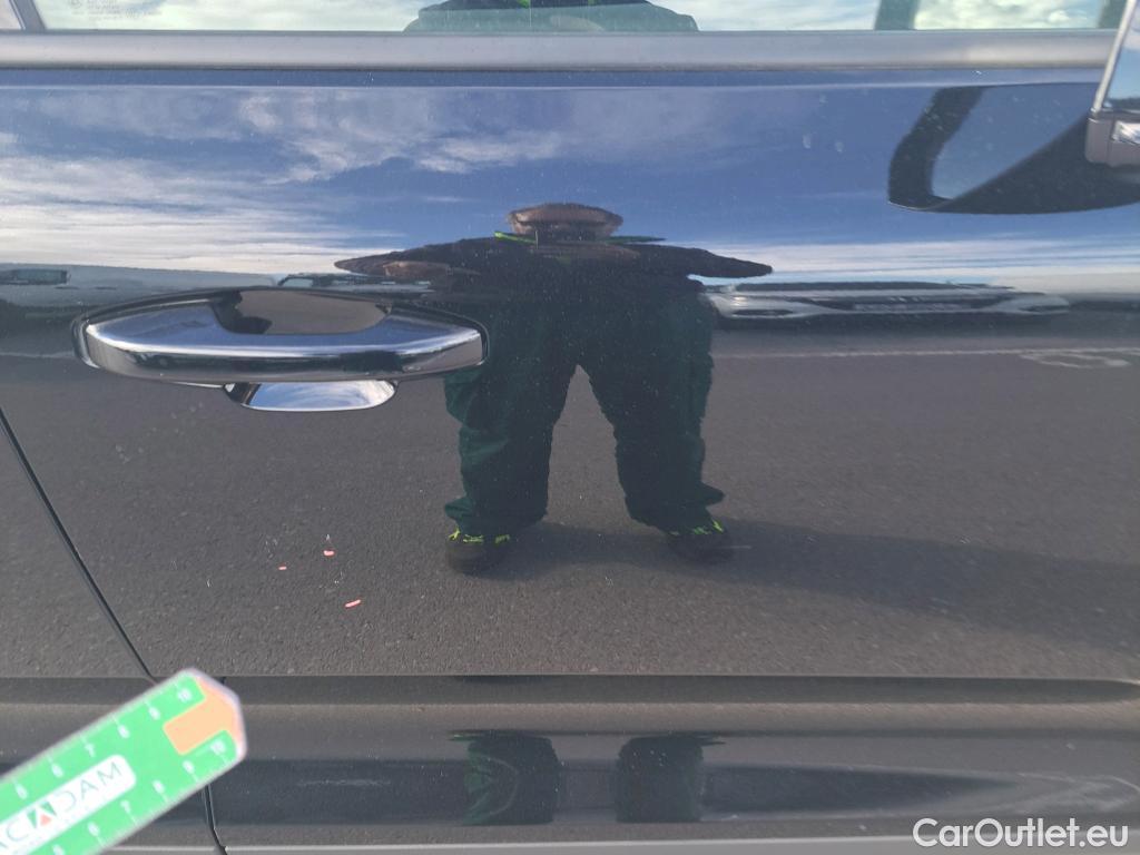  Volvo  XC 40 VOLVO XC40 / 2017 / 5P / todoterreno 1.5 T2 Momentum Core Auto #16