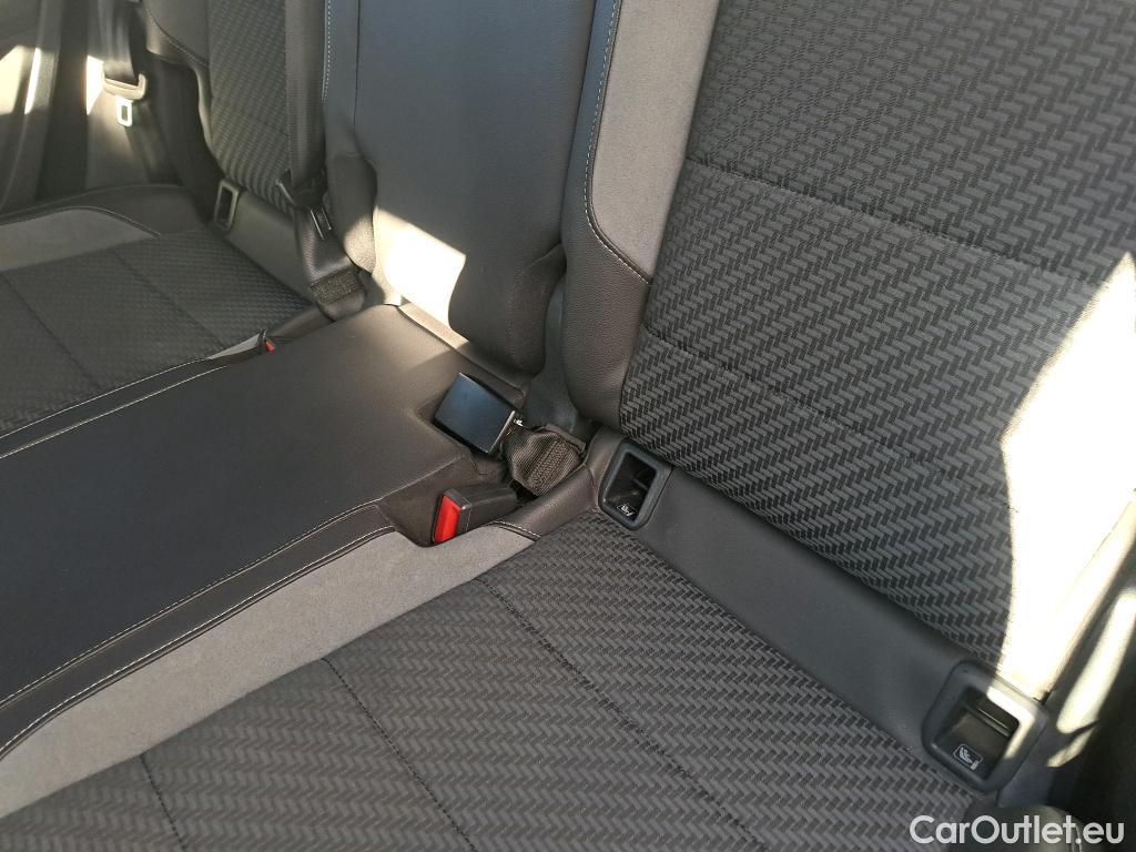  Volkswagen  T-CROSS VOLKSWAGEN  / 2018 / 5P / todoterreno Sport 1.5 TSI 110kW (150CV) DSG #25