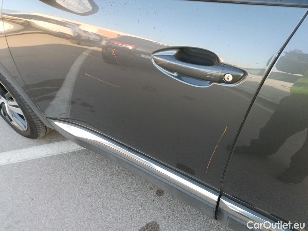  Peugeot  3008 PEUGEOT  Hybrid / 2020 / 5P / todoterreno 225 e-EAT8 Allure #7