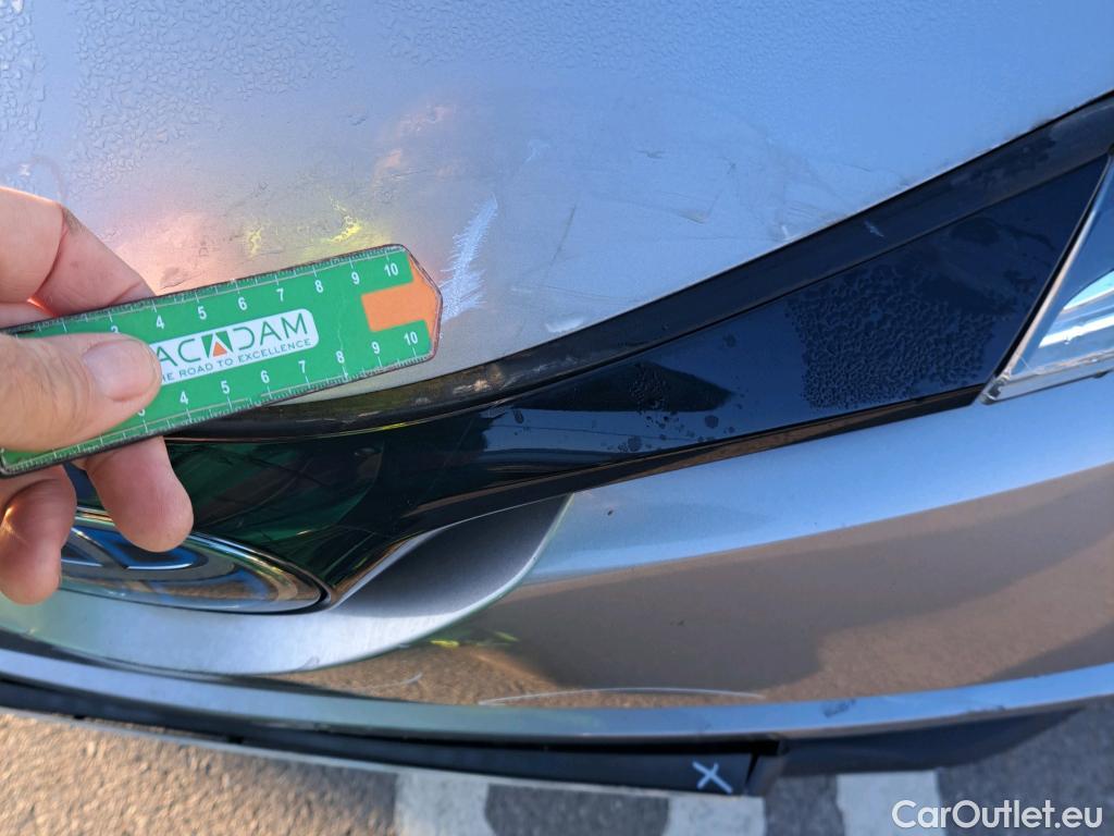  Toyota  C-HR TOYOTA  / 2016 / 5P / todoterreno 1.8 125H Advance (CX) #63