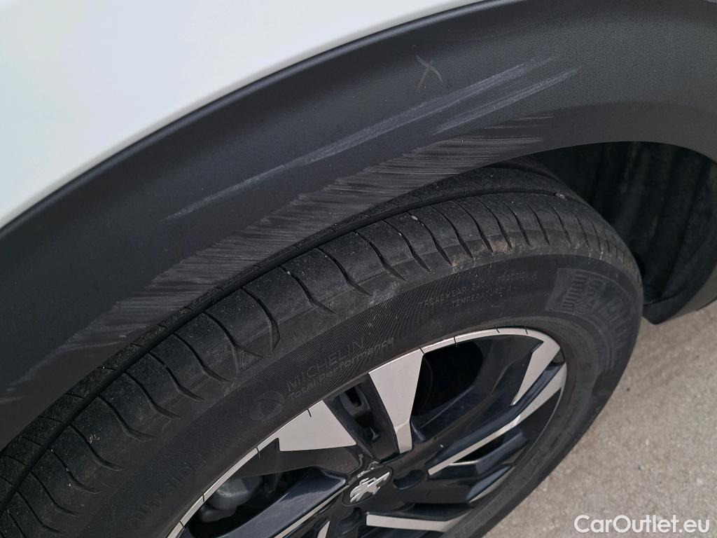  Peugeot  2008 PEUGEOT  / 2019 / 5P / todoterreno Allure Pack Puretech 130 S&S EAT8 (AC) #14