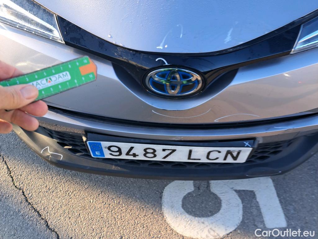  Toyota  C-HR TOYOTA  / 2016 / 5P / todoterreno 1.8 125H Advance (CX) #90