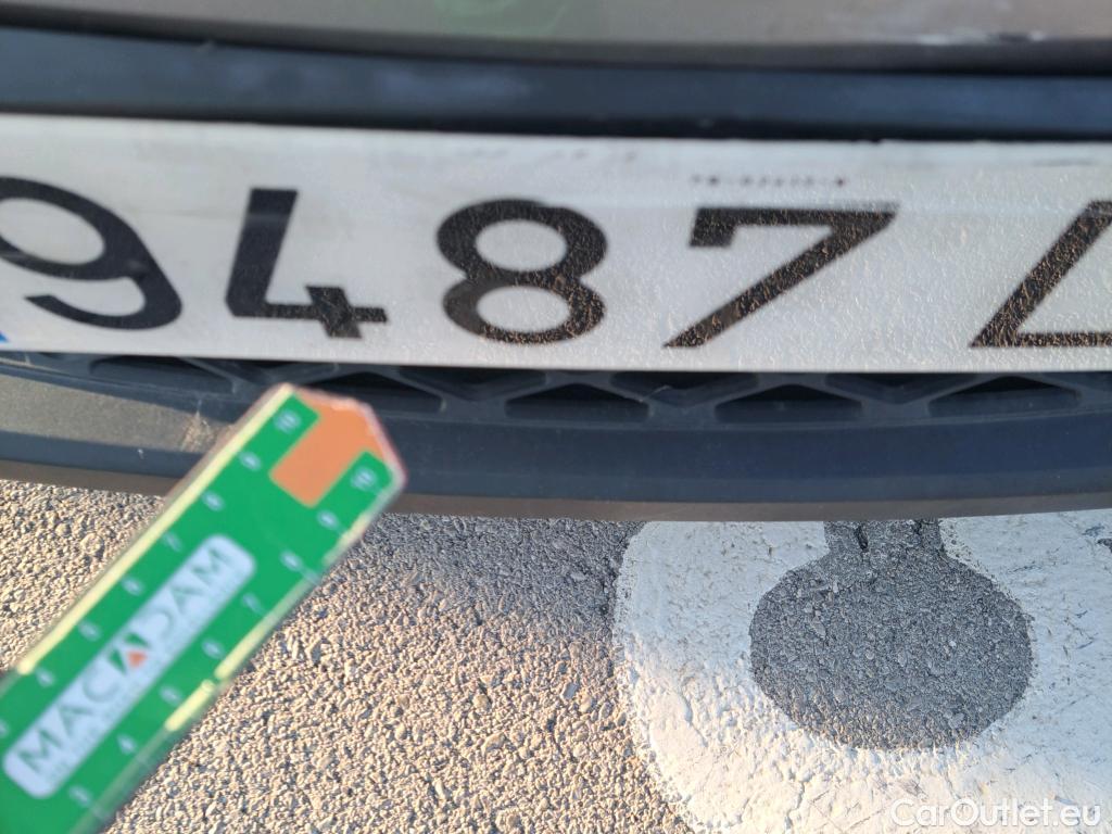  Toyota  C-HR TOYOTA  / 2016 / 5P / todoterreno 1.8 125H Advance (CX) #97