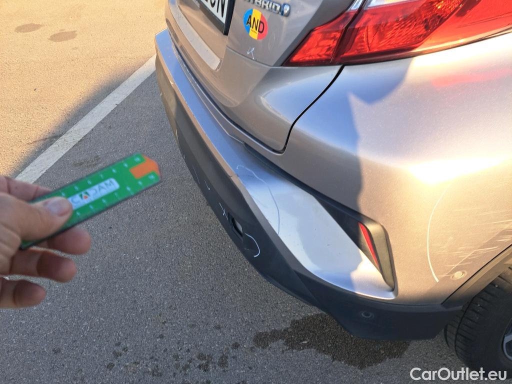  Toyota  C-HR TOYOTA  / 2016 / 5P / todoterreno 1.8 125H Advance (CX) #70