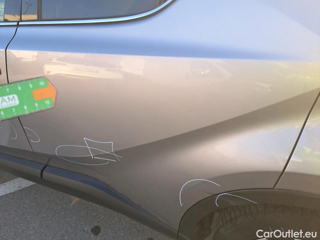  Toyota  C-HR TOYOTA  / 2016 / 5P / todoterreno 1.8 125H Advance (CX) #39