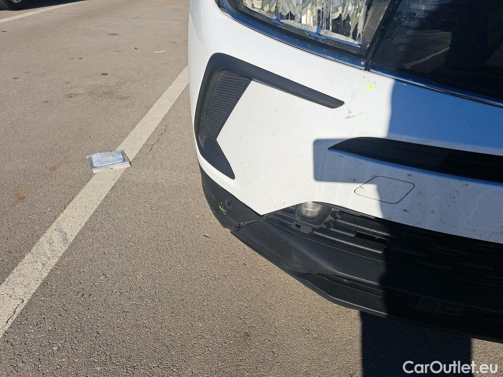  Opel   Grandland X OPEL Grandland / 2021 / 5P / todoterreno 1.5 CDTi Business Edition Auto #26