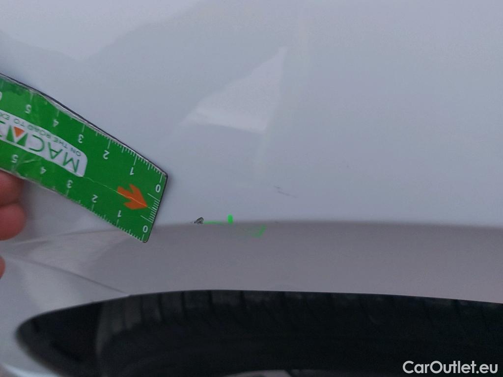  Volkswagen  Polo VOLKSWAGEN  / 2021 / 5P / berlina con portón Life 1.0 TSI 70kW (95CV) #40