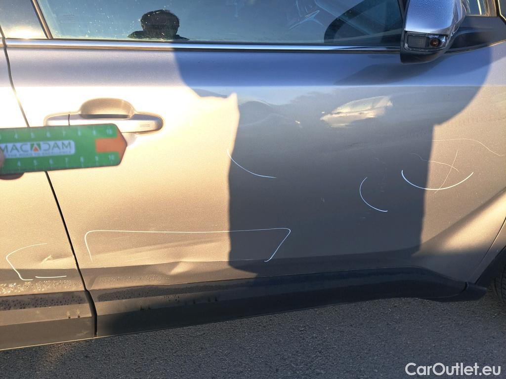  Toyota  C-HR TOYOTA  / 2016 / 5P / todoterreno 1.8 125H Advance (CX) #14