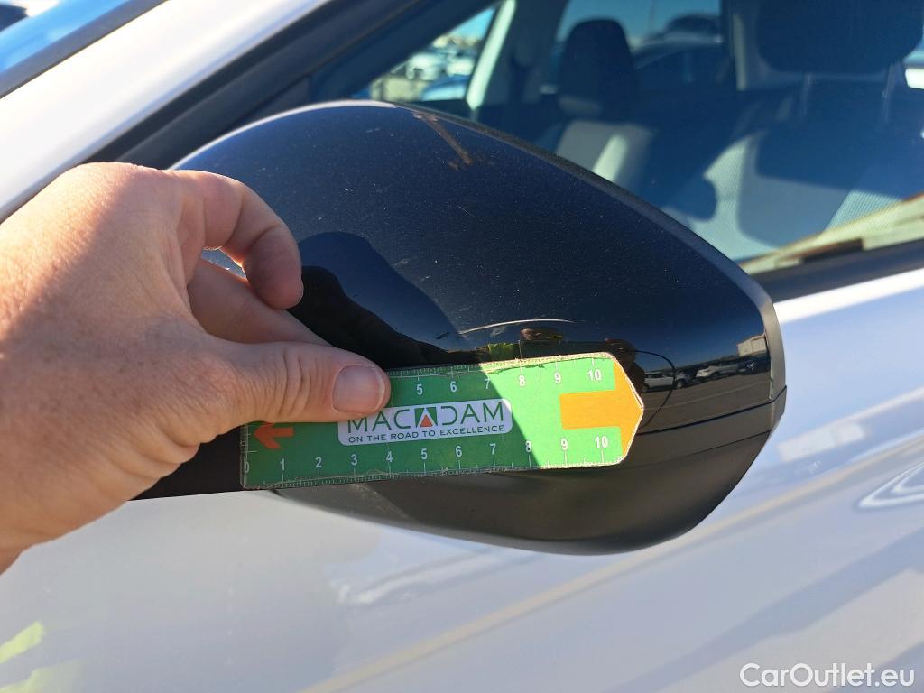  Opel   Grandland X OPEL Grandland / 2021 / 5P / todoterreno 1.5 CDTi Business Edition Auto #37