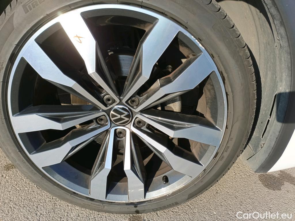  Volkswagen  Tiguan VOLKSWAGEN  / 2020 / 5P / todoterreno R-Line 2.0 TDI 110kW (150CV) DSG 4Motion #2