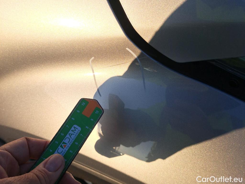  Toyota  C-HR TOYOTA  / 2016 / 5P / todoterreno 1.8 125H Advance (CX) #28