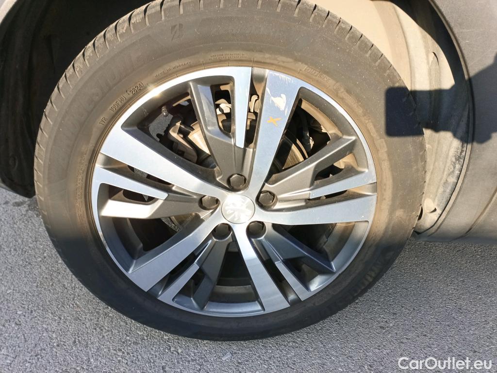  Peugeot  3008 PEUGEOT  Hybrid / 2020 / 5P / todoterreno 225 e-EAT8 Allure #5