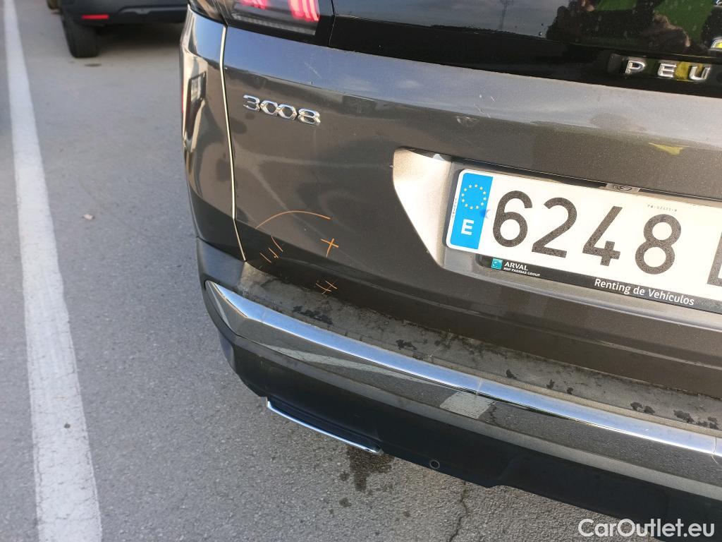  Peugeot  3008 PEUGEOT  Hybrid / 2020 / 5P / todoterreno 225 e-EAT8 Allure #1