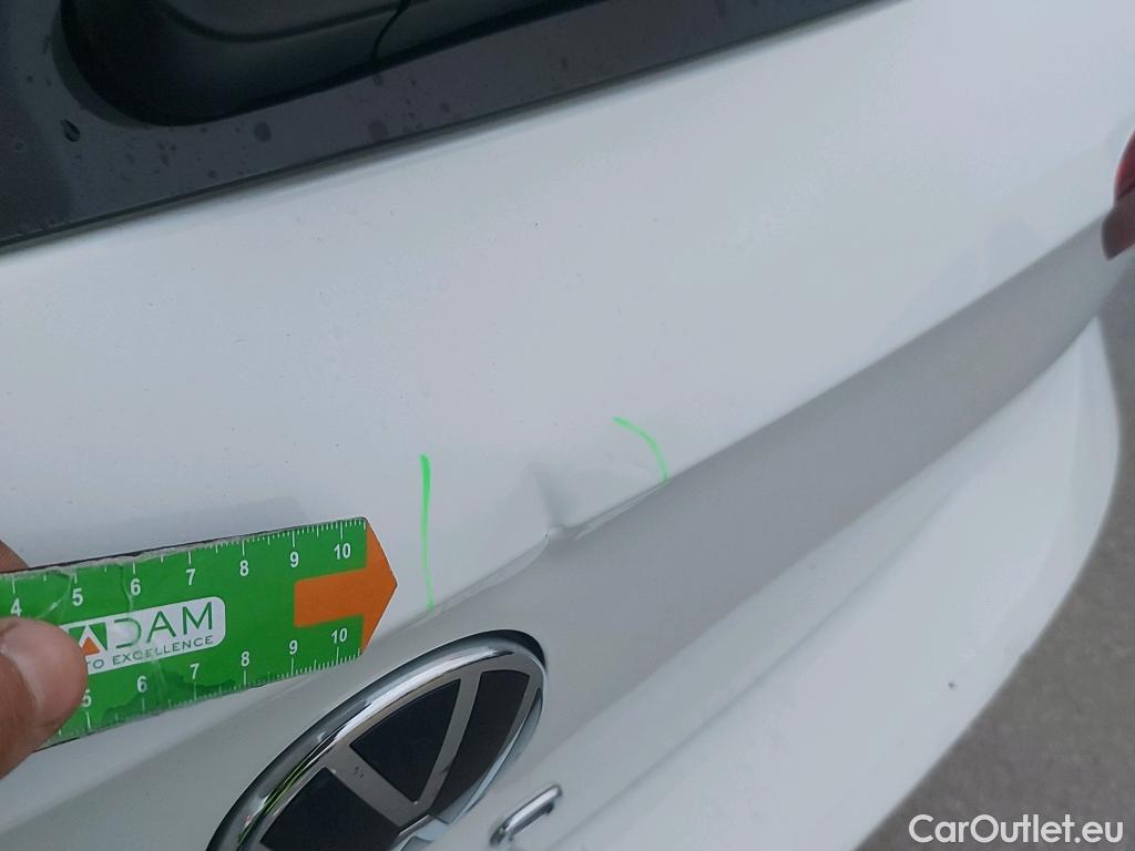  Volkswagen  Polo VOLKSWAGEN  / 2021 / 5P / berlina con portón Life 1.0 TSI 70kW (95CV) #2