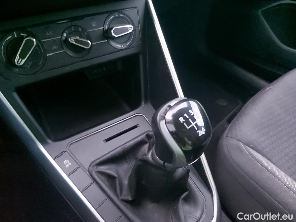  Volkswagen  Polo VOLKSWAGEN  / 2021 / 5P / berlina con portón Life 1.0 TSI 70kW (95CV) #6