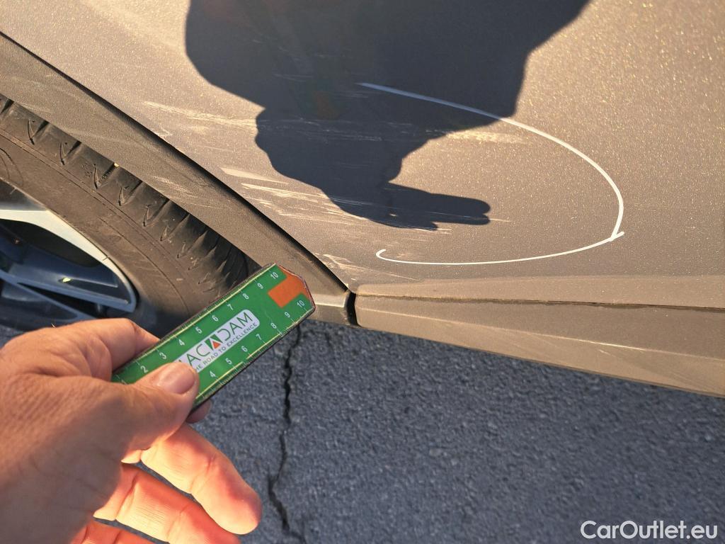  Toyota  C-HR TOYOTA  / 2016 / 5P / todoterreno 1.8 125H Advance (CX) #38