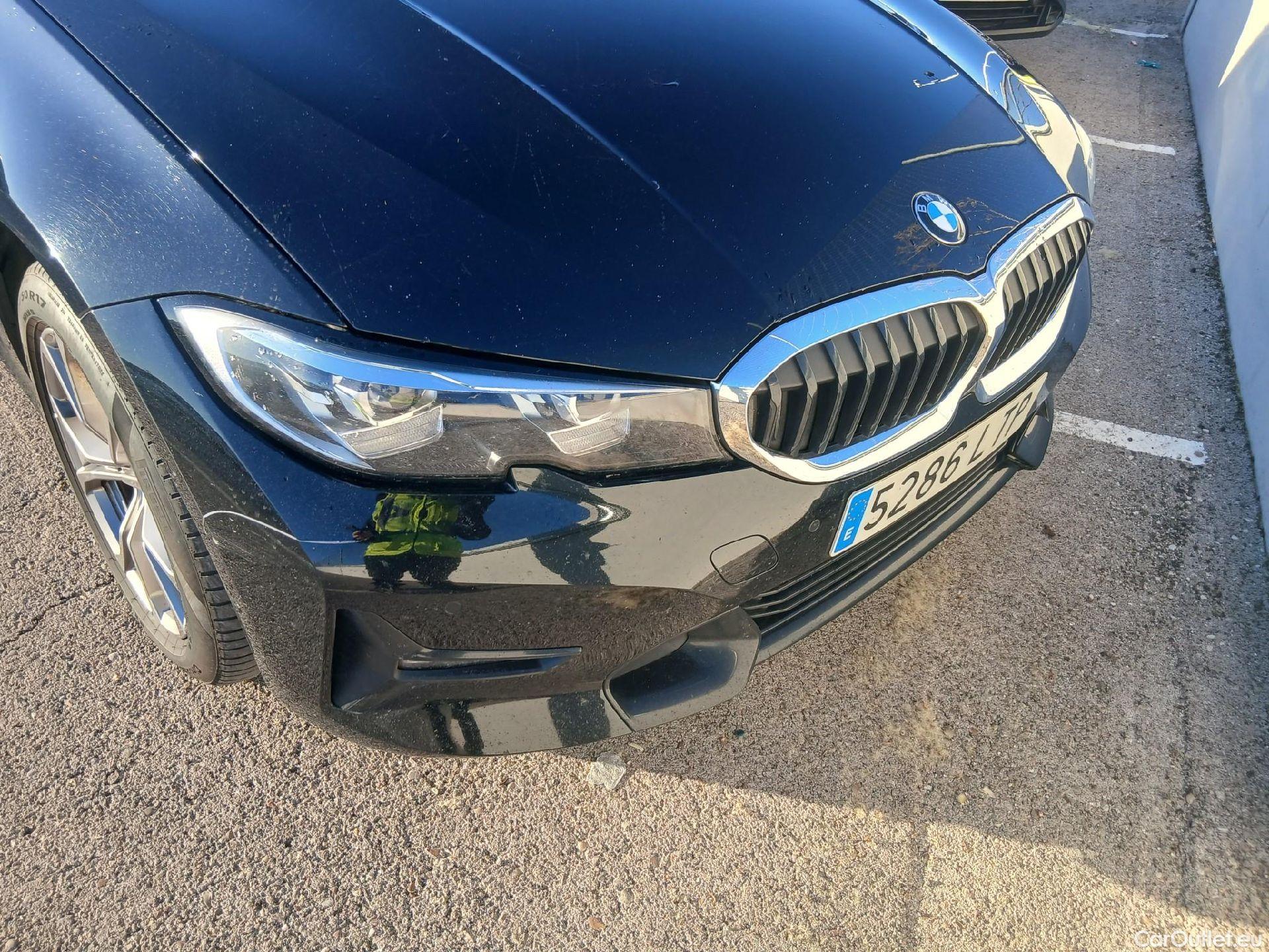  Bmw  Serie 3 BMW  / 2018 / 4P / sedán 318d Auto. #7