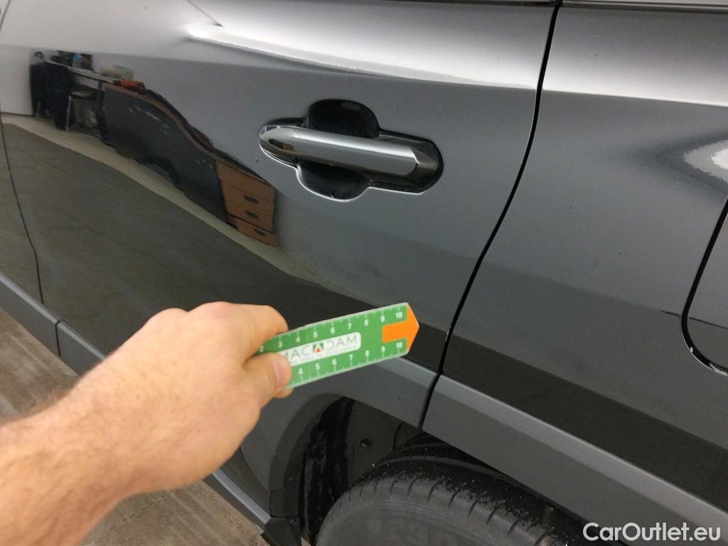  Toyota  RAV4 TOYOTA  / 2018 / 5P / todoterreno 2.5l 220H Advance #25